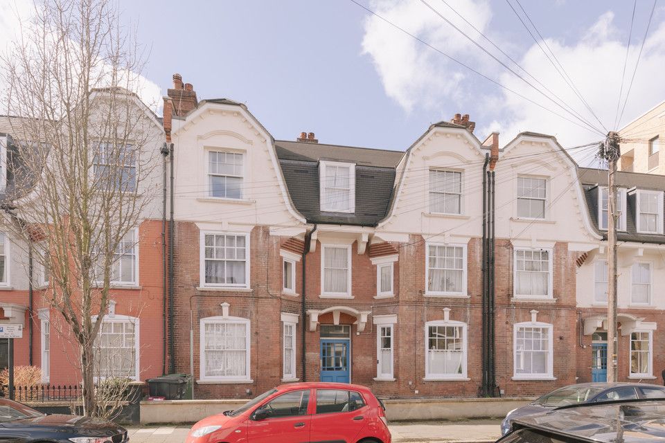 Property photo 2 of 23