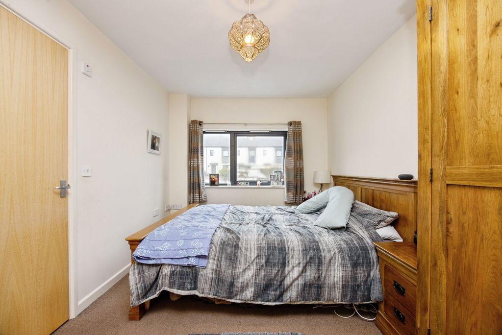 Property photo 3 of 17 Photo