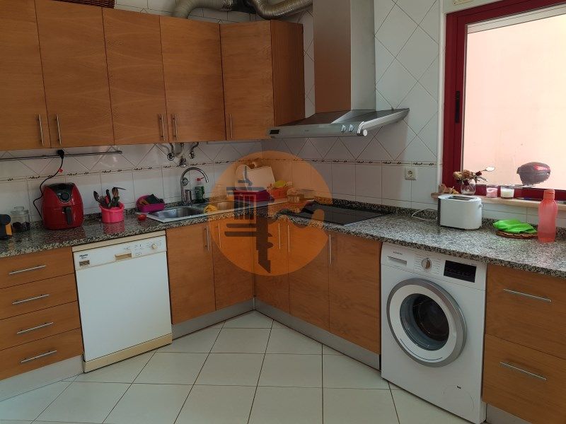 Property photo 3 of 47