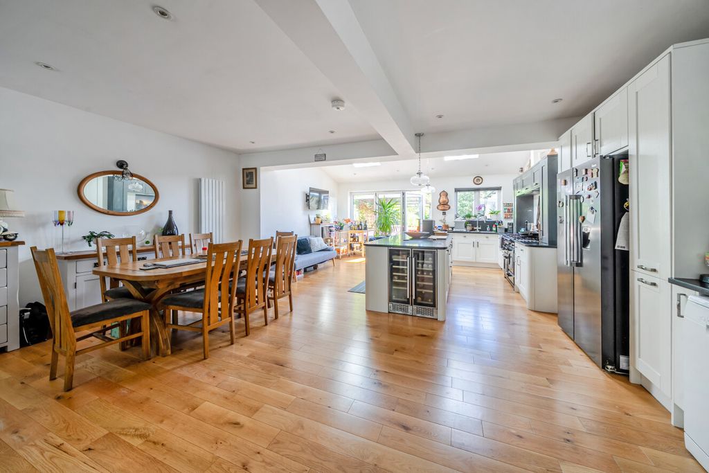 Property photo 2 of 18 1473364-11-6A423c...