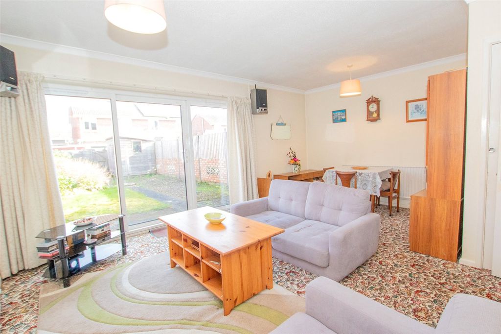 Property photo 2 of 17 Picture No. 20