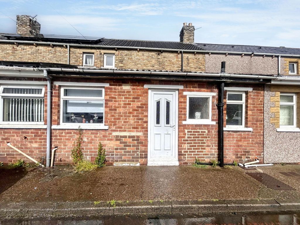 Property photo 1 of 12