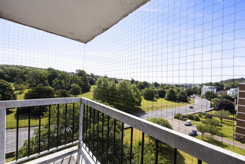 Property photo 2 of 17 Balcony
