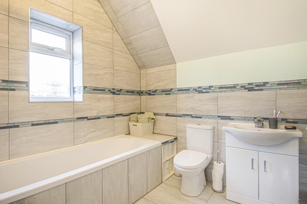 Property photo 3 of 12 Family Bathroom