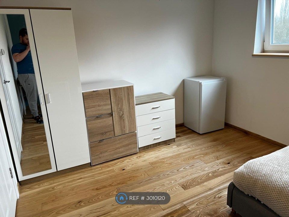 Property photo 2 of 3