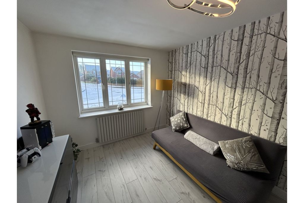 Property photo 2 of 30