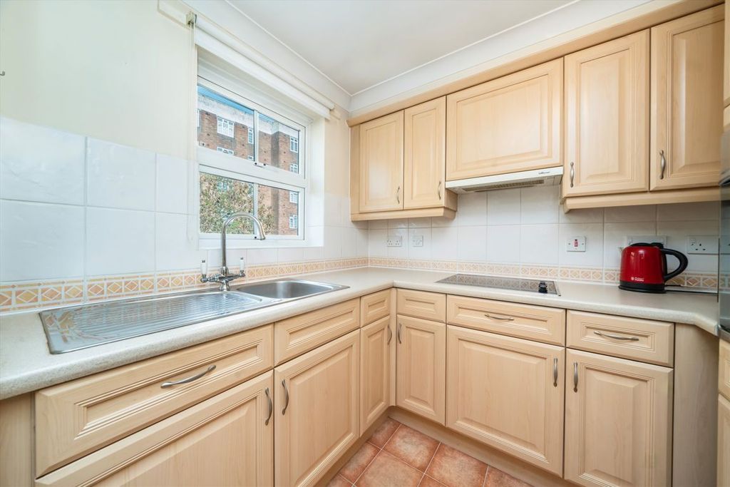 Property photo 3 of 9