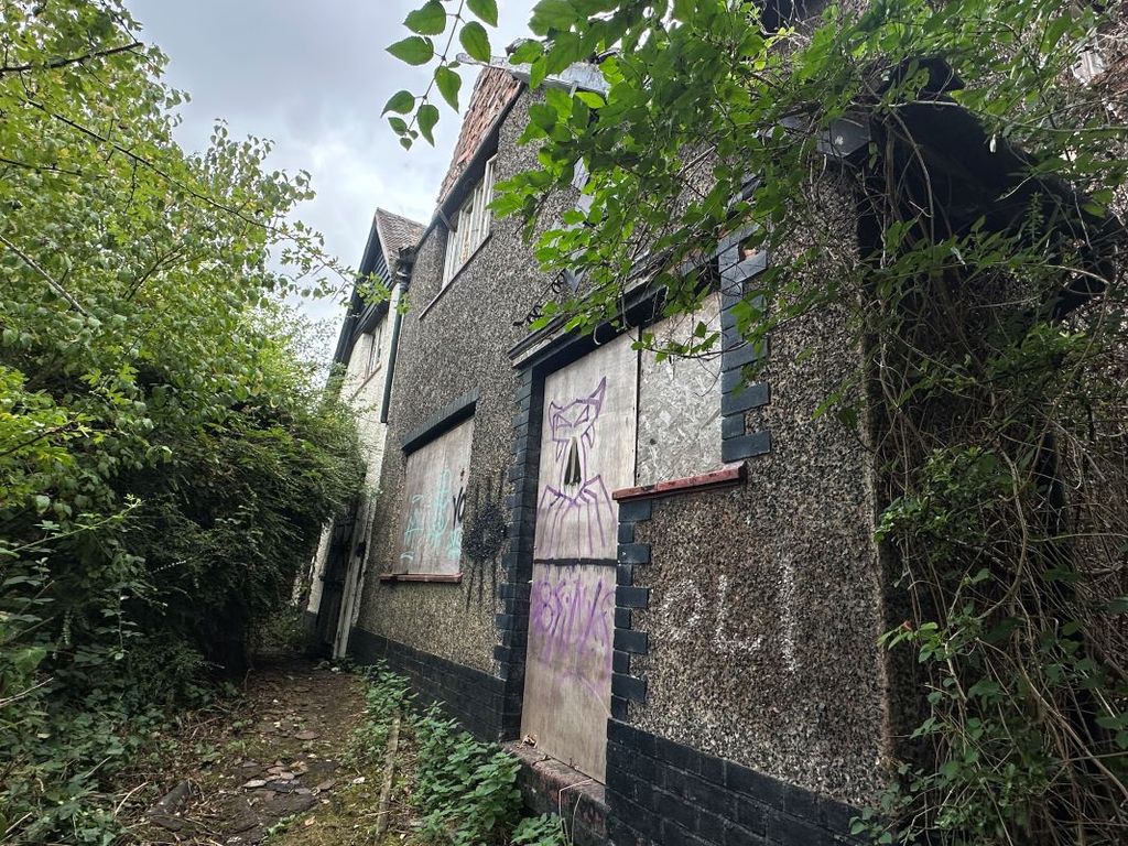 Property photo 1 of 3