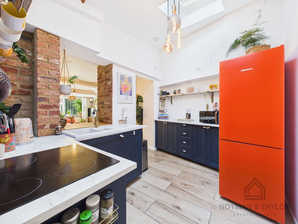 Property photo 2 of 18