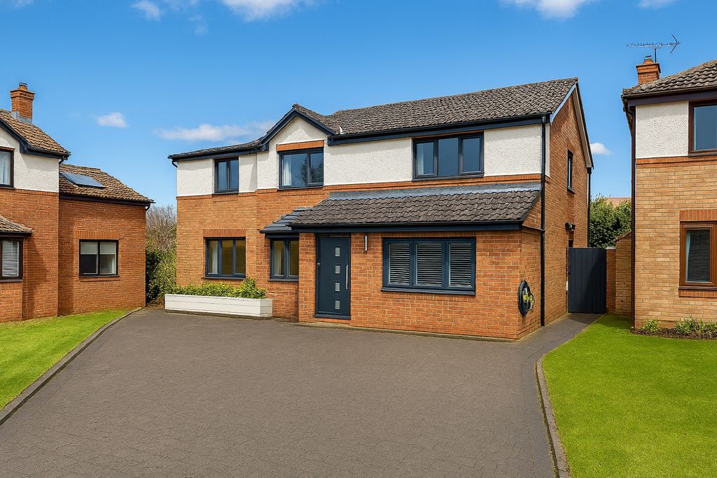 Property photo 1 of 33 Designer (21)