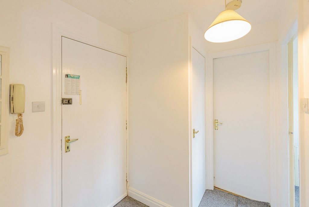 Property photo 3 of 13 Photo