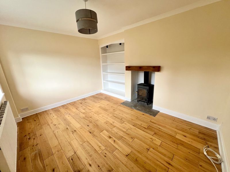 Property photo 2 of 16 Photo 8