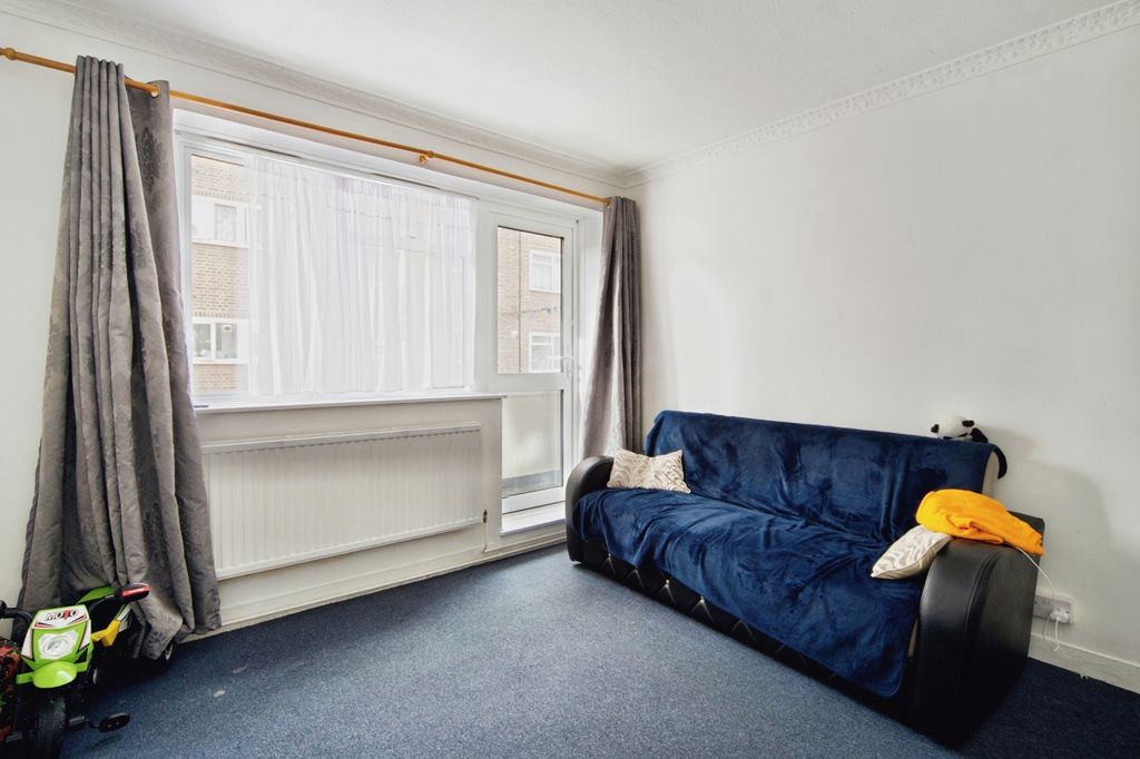 Property photo 3 of 12 Pbox-Img.Jpg