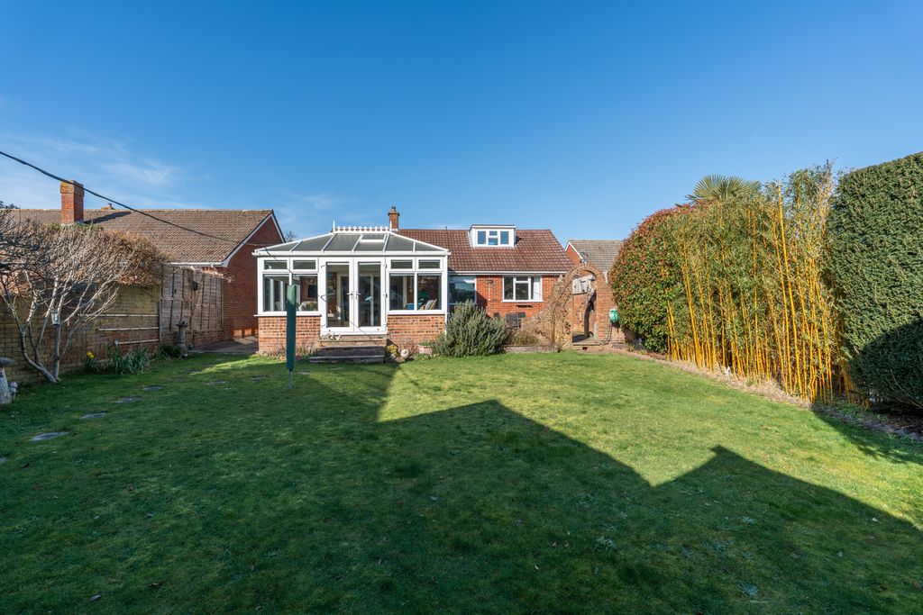 Property photo 2 of 21