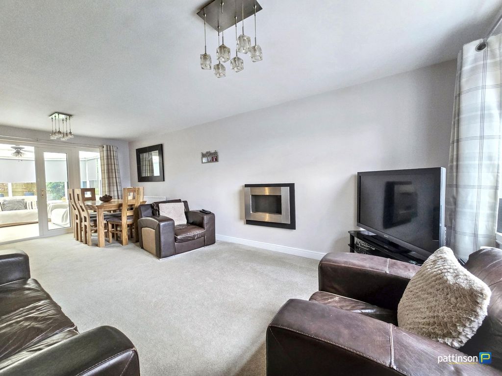 Property photo 3 of 34