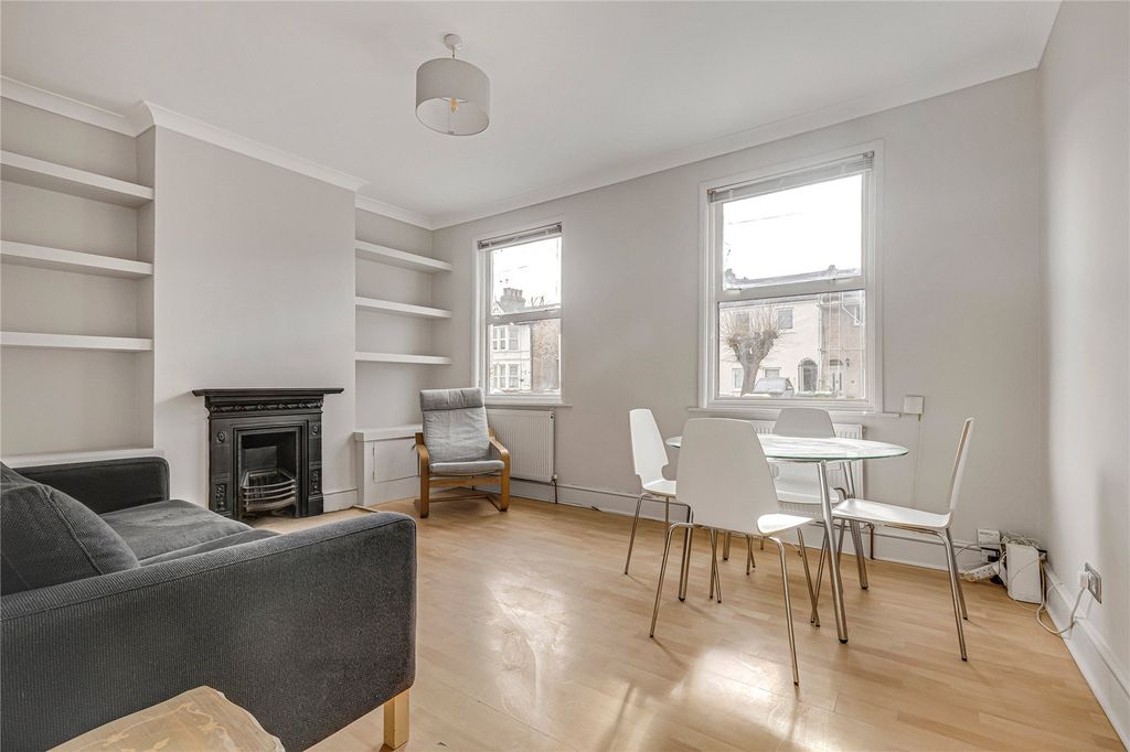 Property photo 2 of 8 Reception