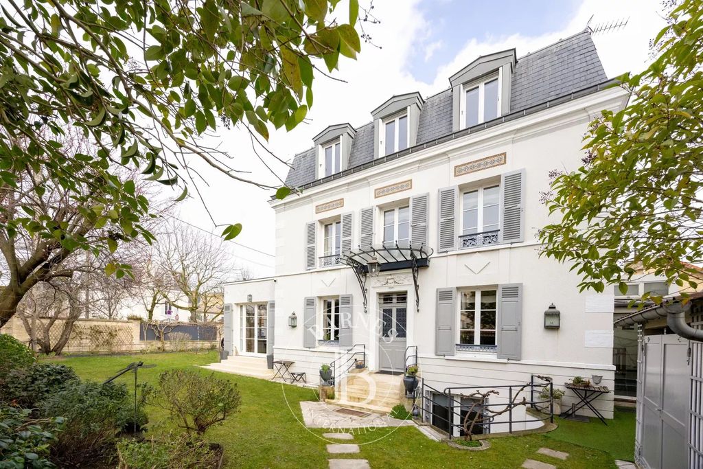 Property photo 1 of 27