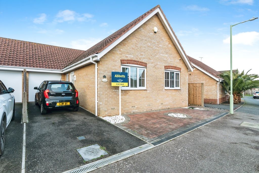 Property photo 1 of 19 Front