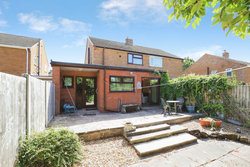 Property photo 2 of 18