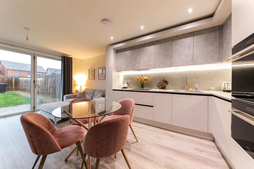 Property photo 3 of 13 2H1A5688-2.Jpg