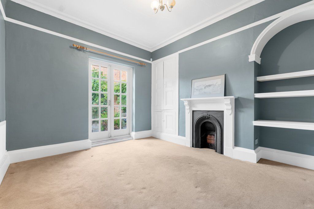 Property photo 2 of 29 Photo 02