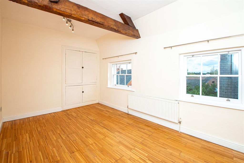 Property photo 3 of 6 6Derby_4.Jpg
