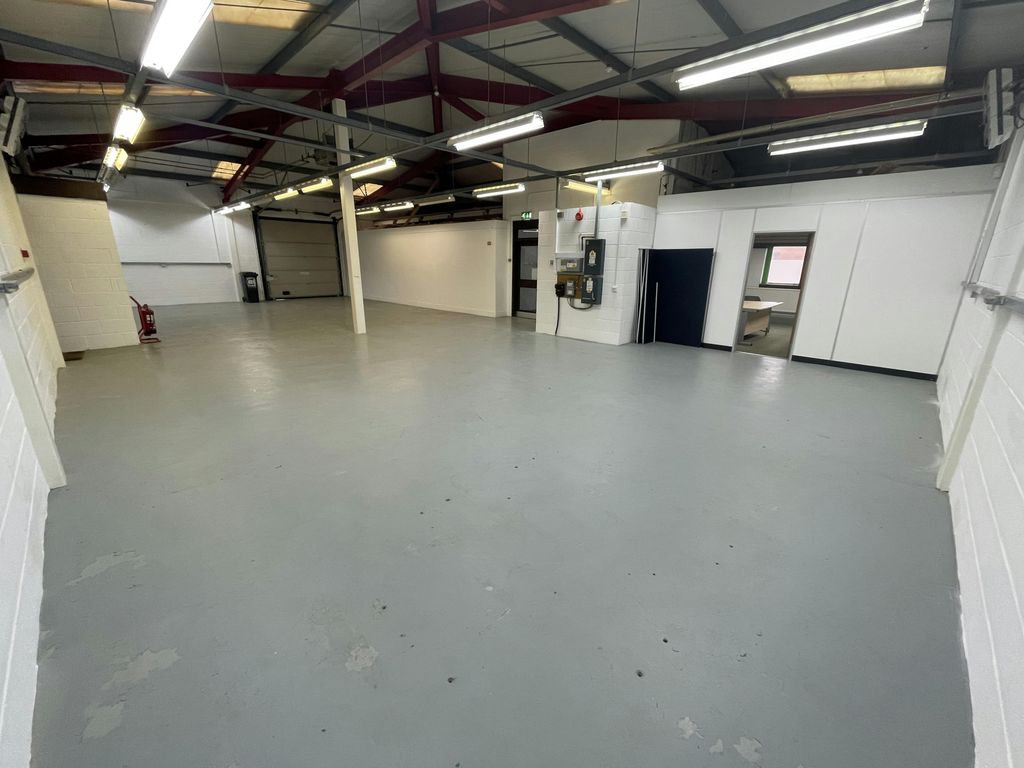 Property photo 2 of 5 Photo 2