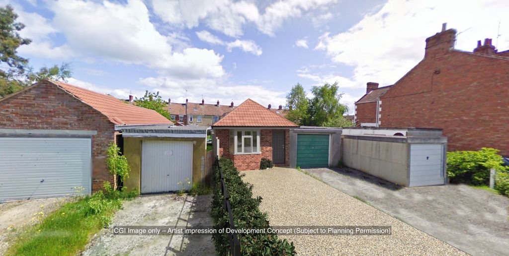 Property photo 1 of 3