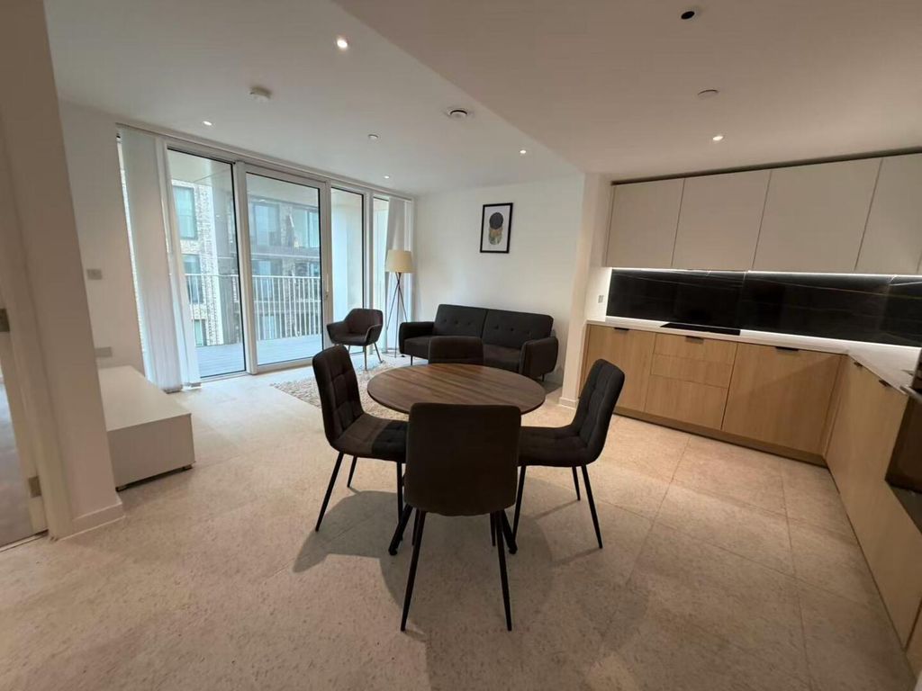 Property photo 2 of 12 Dining Room