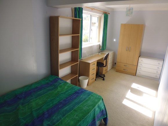 Property photo 1 of 19 Bedroom