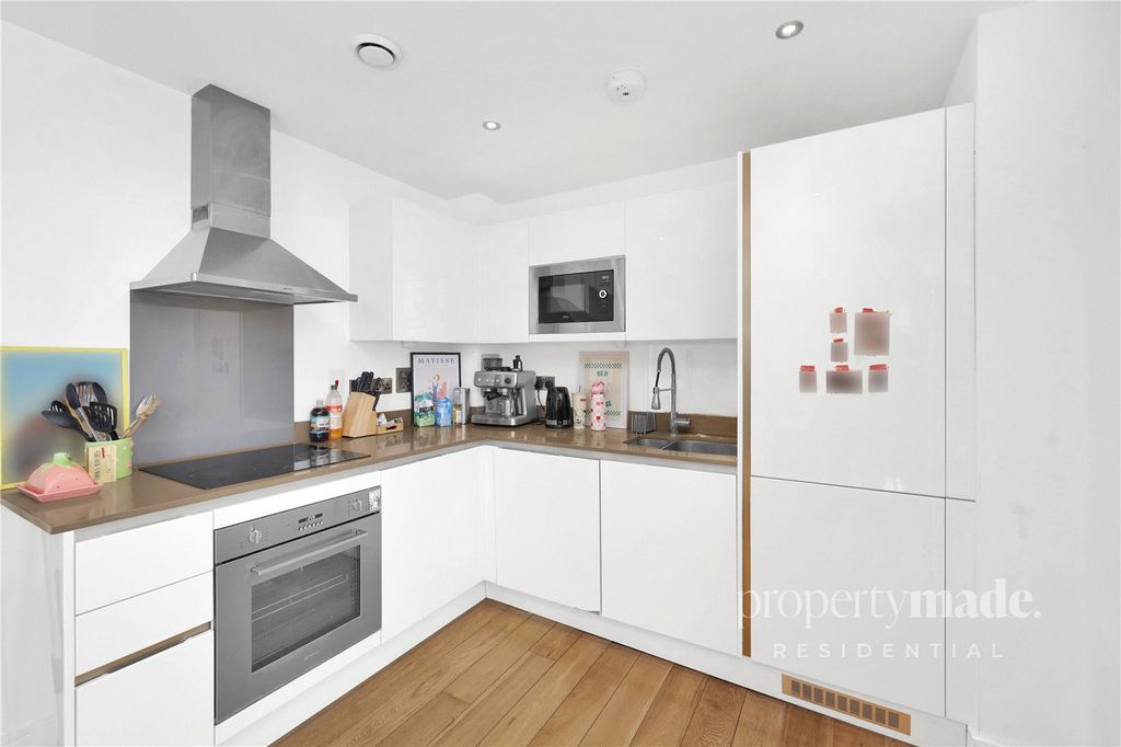 Property photo 2 of 17 Picture No. 26