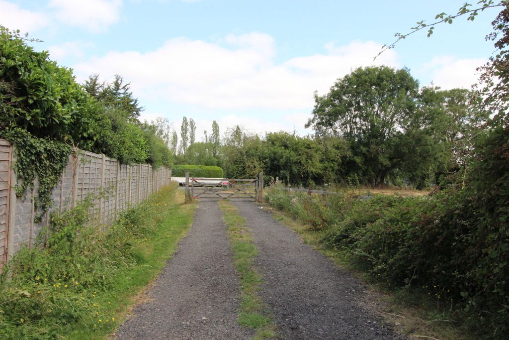 Property photo 2 of 10 Picture No. 02
