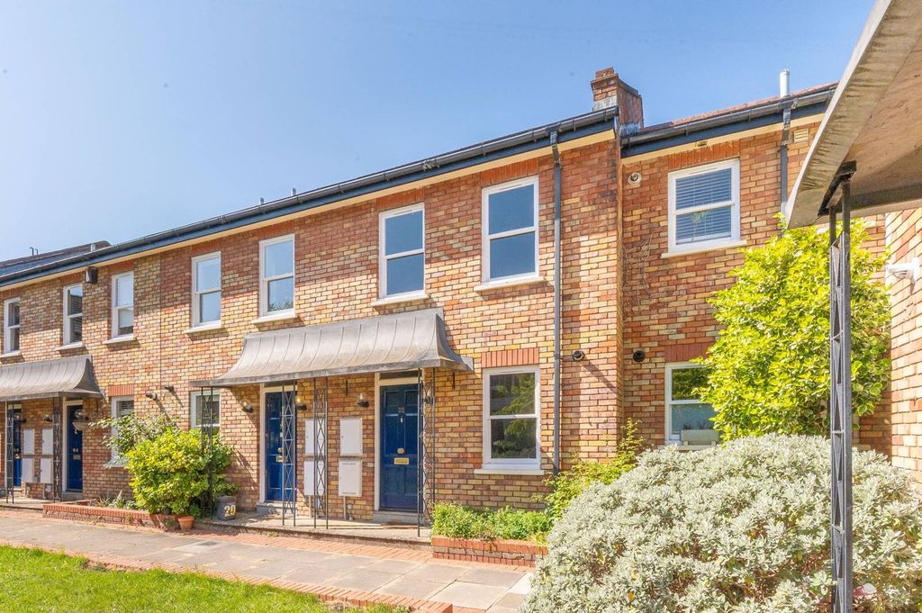 Property photo 2 of 30