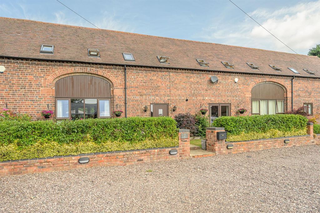 Property photo 1 of 34