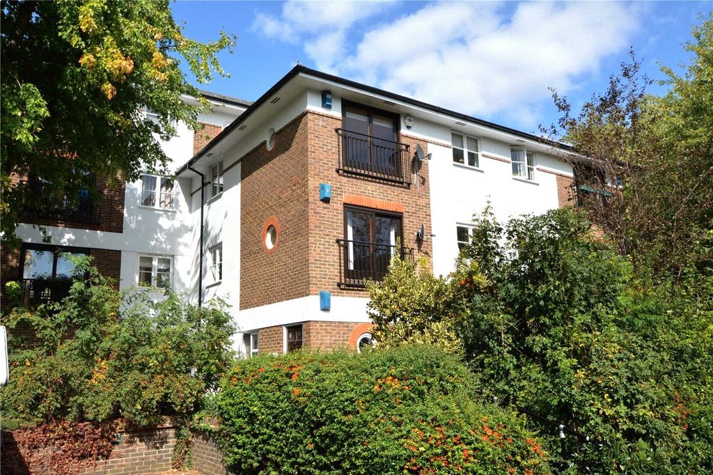Property photo 1 of 12 Picture No. 24