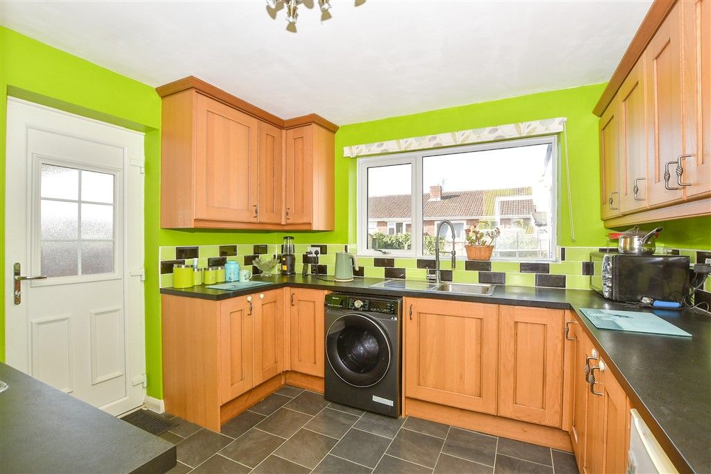 Property photo 2 of 14 Kitchen