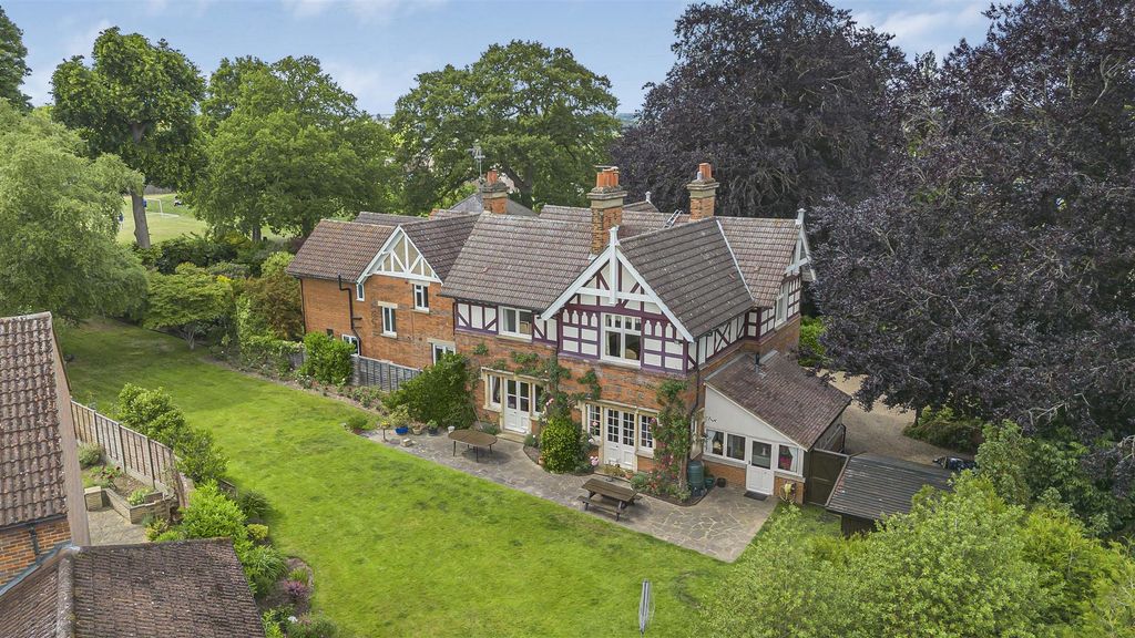 Property photo 1 of 36 29_55884.Jpg