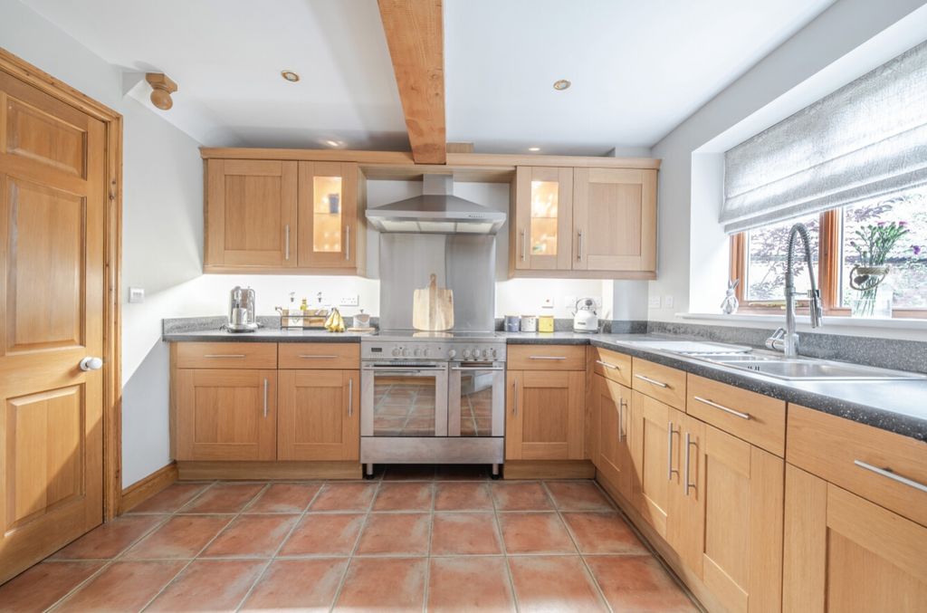 Property photo 3 of 32 1521613-26-1A0A4E53d419E
