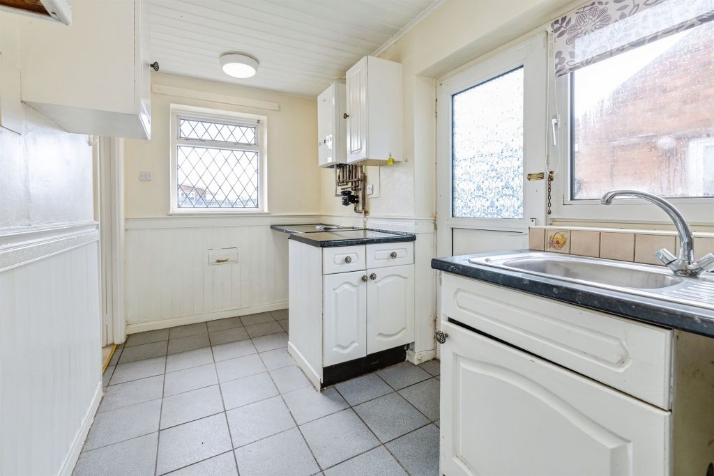 Property photo 3 of 14