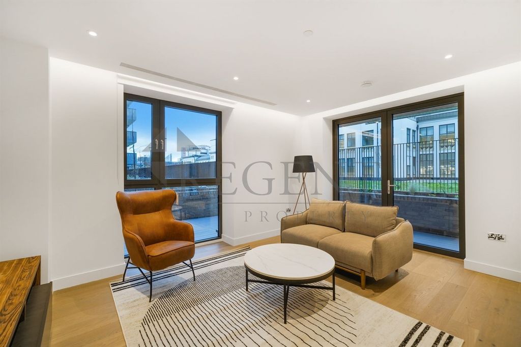 Property photo 2 of 19 Reception