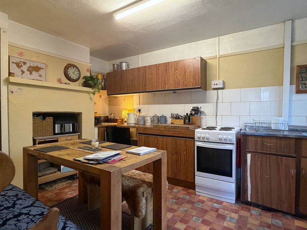 Property photo 3 of 14