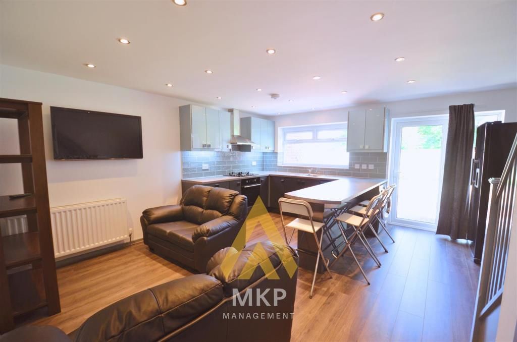 Property photo 1 of 13 Be880236Effd167E9A4F31474c4E15F8.Png