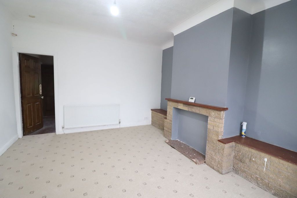 Property photo 3 of 15 Photograph 3