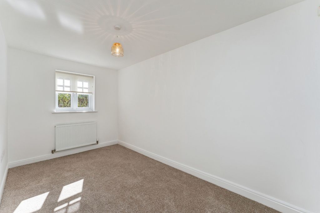 Additional image 10 of 2 bed flat for saleUpton Grange, Chester, Cheshire CH2