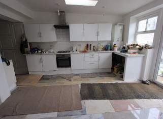 Property photo 3 of 28