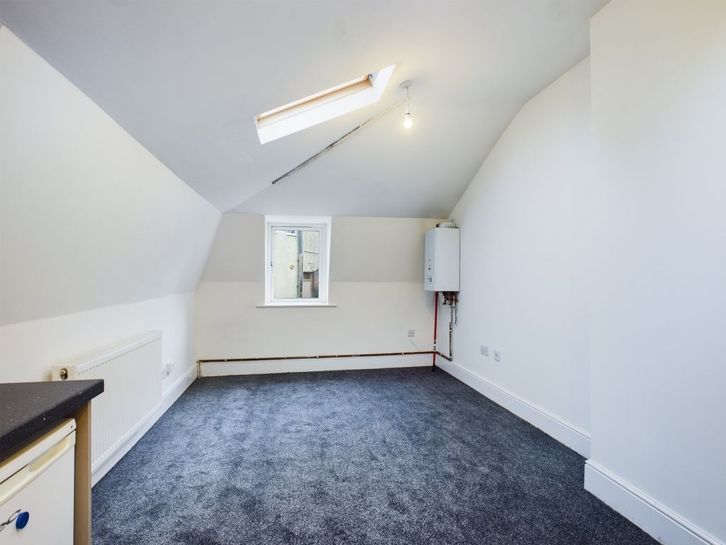 Property photo 2 of 4 Cam00076P1-Pr0139-Still03