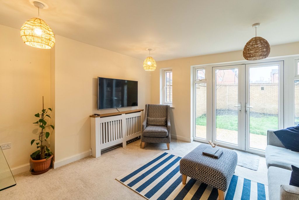 Property photo 2 of 37 Dinning/Living Room