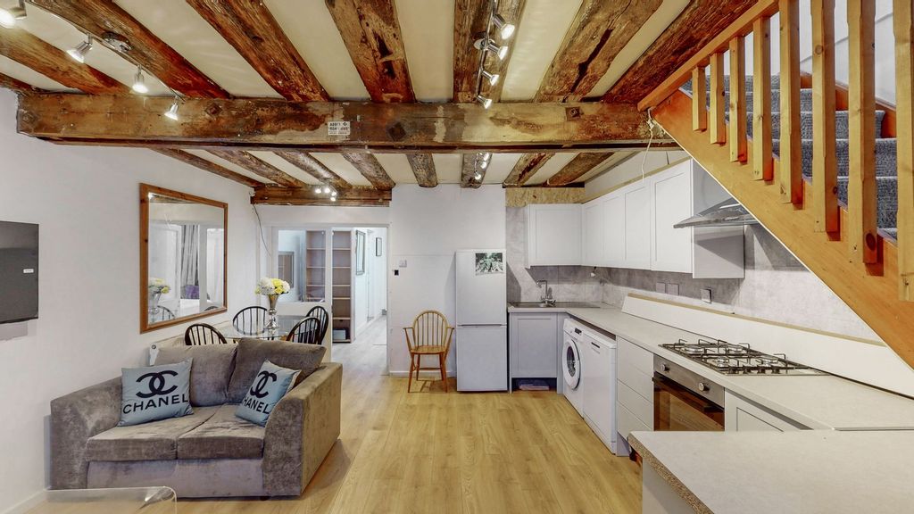 Property photo 3 of 15