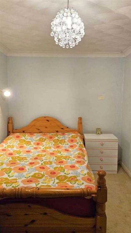 Property photo 1 of 3 Room To Rent