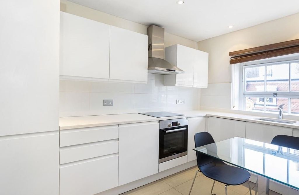 Property photo 2 of 9 2